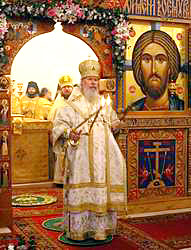 Святейший Патриарх совершил освящение храма московского подворья Соловецкого монастыря. Фото Службы коммуникации ОВЦС МП. Официальный сайт Русской Православной Церкви /