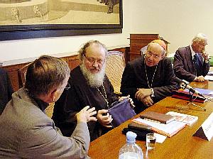 10 сентября 2003 года состоялась встреча митрополита Кирилла с архиепископом Венским Кристофом, кардиналом Шенборном. Фото: Информационная служба Венской и Австрийской епархии. Официальный сайт Русской Православной Церкви /
