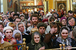 В Великий Четверг Святейший Патриарх Алексий совершил Божественную литургию и чин освящения мира в Богоявленском кафедральном соборе.Фото Службы коммуникации ОВЦС МП.Официальный сайт Русской Православной Церквиhttp://www.mospat.ru