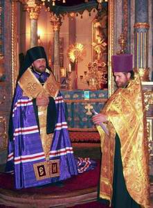 Министр иностранных дел России И. С. Иванов посетил Свято-Успенский кафедральный собор в Будапеште /