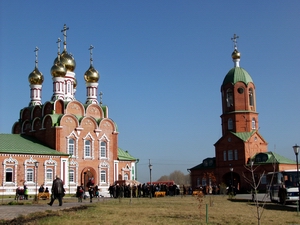 В ходе визита в Кемеровскую епархию митрополит Смоленский и Калининградский Кирилл посетил Киселевск. Официальный сайт Русской Православной Церкви /