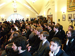 12 апреля 2005 года под председательством Святейшего Патриарха Московского и всея Руси Алексия II в актовом зале Православного Свято-Тихоновского гуманитарного университета состоялась общецерковная научно-богословская конференция, посвящённая этой памятной дате.Фото Службы коммуникации ОВЦС МП.Официальный сайт Русской Православной Церквиhttp://www.mospat.ru