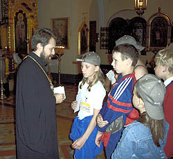 24 августа 2004 года Свято-Николаевский кафедральный собор в Вене принимал гостей - группу из 24 детей. Фото: Венской и Австрийской епархии.