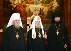 30 января 2005 года, в Неделю 35-ю по Пятидесятнице,за Божественной литургией в Кафедральном соборном храме Христа Спасителя Святейший Патриарх Московский и всея Руси Алексий II совершил хиротонию архимандрита Савватия (Антонова) во епископа Алатырского, викария Чебоксарской епархии.Фото Службы коммуникации ОВЦС МП.Официальный сайт Русской Православной Церквиhttp://www.mospat.ru