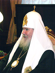 21 апреля 2005 года в Кремле состоялась встреча Президента Российской Федерации В.В.Путина со Святейшим Патриархом Московским и всея Руси Алексием II.Фото Службы коммуникации ОВЦС МП.Официальный сайт Русской Православной Церквиhttp://www.mospat.ru