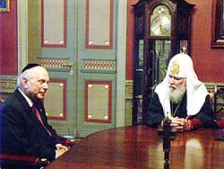 Святейший Патриарх Алексий принял руководителя Международного фонда 'Призыв совести' раввина Артура Шнаера.Фото Службы коммуникации ОВЦС МП.Официальный сайт Русской Православной Церквиhttp://www.mospat.ru