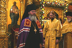 2 июня 2005 года, в день памяти святителя Алексия, Митрополита Московского и всея России Чудотворца, за Божественной литургией в Богоявленском кафедральном соборе Святейший Патриарх Московский и всея Руси Алексий II совершил хиротонию архимандрита Панкратия (Жердева), наместника Валаамского Спасо-Преображенского ставропигиального монастыря, во епископа Троицкого, викария Московской епархии.Фото Службы коммуникации ОВЦС МП.Официальный сайт Русской Православной Церквиhttp://www.mospat.ru