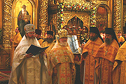 2 июня 2005 года, в день памяти святителя Алексия, Митрополита Московского и всея России Чудотворца, за Божественной литургией в Богоявленском кафедральном соборе Святейший Патриарх Московский и всея Руси Алексий II совершил хиротонию архимандрита Панкратия (Жердева), наместника Валаамского Спасо-Преображенского ставропигиального монастыря, во епископа Троицкого, викария Московской епархии.Фото Службы коммуникации ОВЦС МП.Официальный сайт Русской Православной Церквиhttp://www.mospat.ru