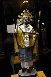 Выставка 'Сокровища базилики святителя Николая в Бари' открылась в Государственном историческом музее.Фото Ю.Клиценко.