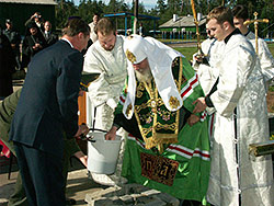 19 августа 2005 года в ходе Первосвятительского визита на Валаам Святейший Патриарх Московский и всея Руси Алексий II совершил освящение закладного камня храма во имя святого великомученика и Победоносца Георгия на территории 66-ой отдельной радиолокационной роты 170-й бригады ПВО, дислоцированной на острове.Фото Службы коммуникации ОВЦС МП.Официальный сайт Русской Православной Церквиhttp://www.mospat.ru