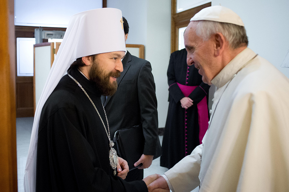 Metropolitan Hilarion of Volokolamsk meets with Pope Francis