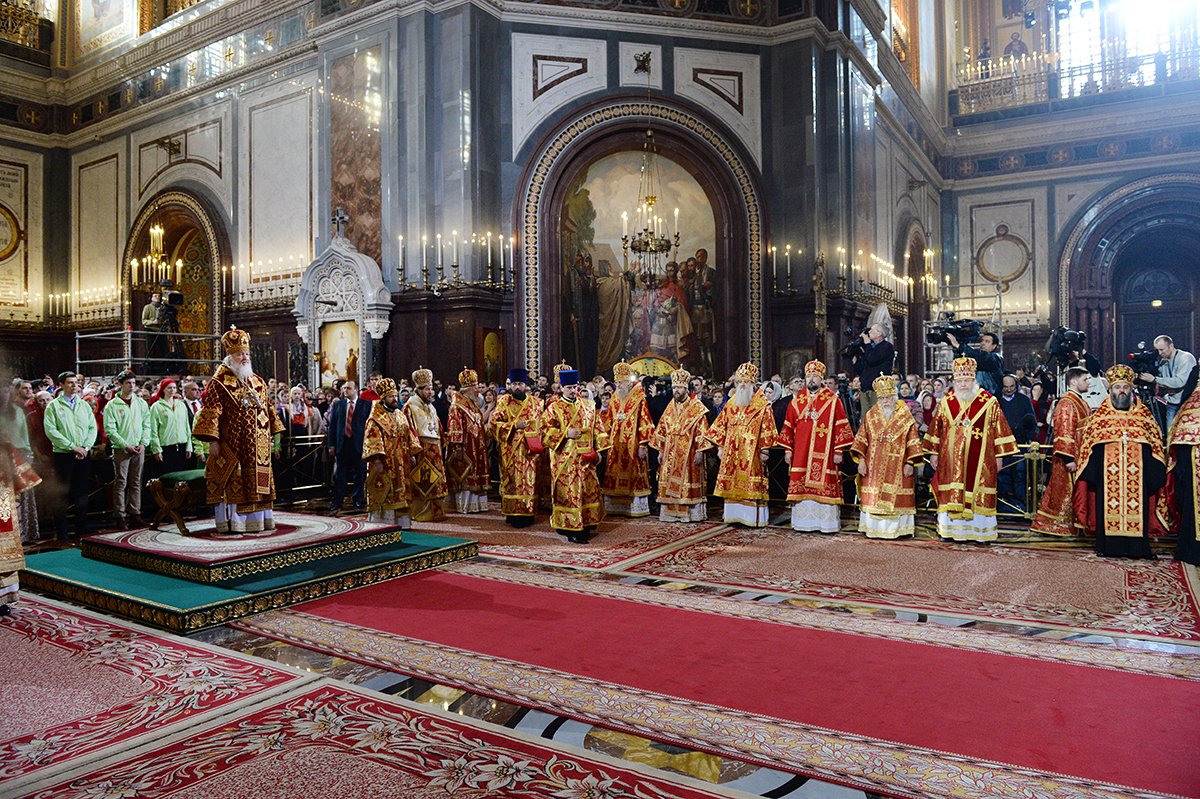 Primate Of Russian Church Celebrates Paschal Great Vespers At Cathedral