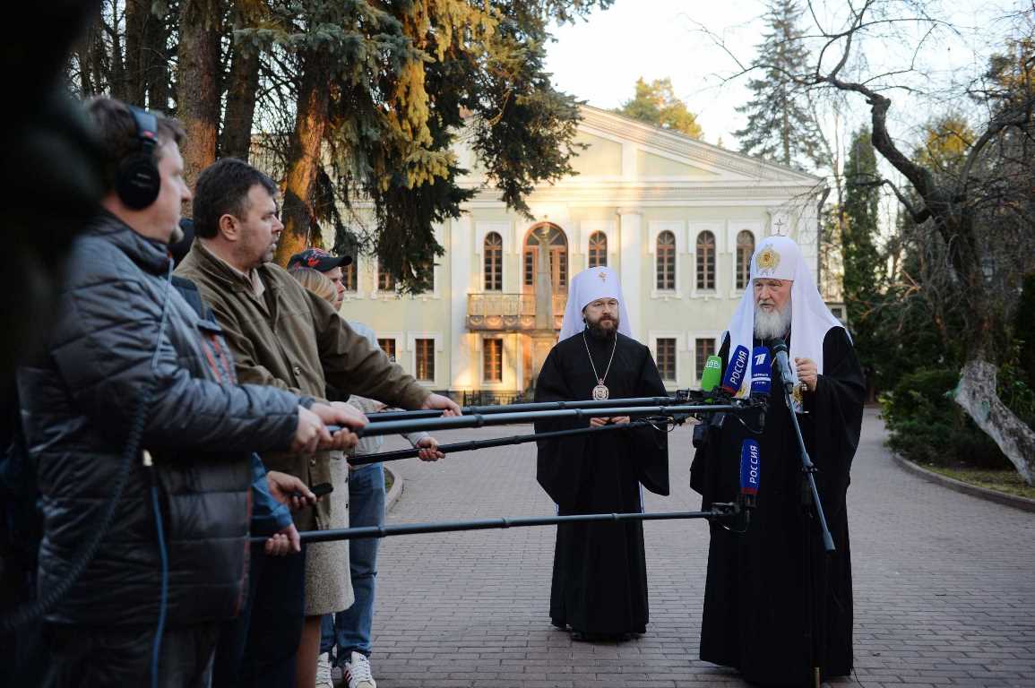 Святейший Патриарх Кирилл обсудил по телефону с Папой Римским Франциском и  Предстоятелями Поместных Православных Церквей ситуацию в Сирии: новость ОВЦС