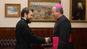 Il nuovo nunzio apostolico in Russia dal metropolita Hilarion