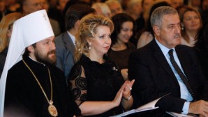 Πρόεδρος του ΤΕΕΣ και η σύζυγος του Προέδρου της Ρωσίας στη συναυλία της θρησκευτικής μουσικής στο Μιλάνο