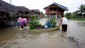 (Russian) Православная Церковь в Таиланде организовала рабочую группу по оказанию помощи пострадавшим от наводнения
