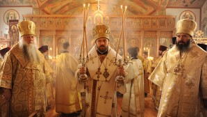 Metropolitano Hilarion de Volokolamsk encabezó la Divina Liturgia  en la Catedral de la Iglesia Rusa en el Exterior en Chicago