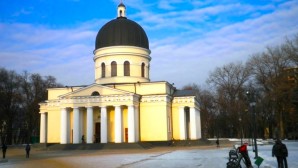 Принятый в Молдове закон о культах делает возможной государственную регистрацию деструктивных культов