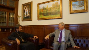Председатель Отдела внешних церковных связей встретился с послом Ирландии в России
