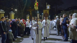 ΑΝΑΣΤΑΣΙΜΗ ΘΕΙΑ ΛΕΙΤΟΥΡΓΙΑ ΣΤΟΝ ΙΕΡΟ ΝΑΟ ΤΗΣ ΠΑΝΑΓΙΑΣ ΤΩΝ ΠΑΝΤΩΝ ΘΛΙΒΟΜΕΝΩΝ Η ΧΑΡΑ ΑΠΟ ΤΟΝ ΜΗΤΡΟΠΟΛΙΤΗ ΒΟΛΟΚΟΛΑΜΣΚ ΙΛΑΡΙΩΝΑ