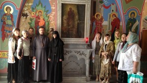 Прихожане бейрутского Подворья Русской Православной Церкви совершили паломничество по женским монастырям Северного Ливана