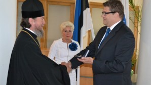 Епископ Нарвский и Причудский Лазарь удостоен высшей награды уезда Ида-Вирумаа