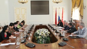 Губернатор Санкт-Петербурга встретился с делегацией Государственного управления Китая по делам религий