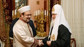 Rencontre de Sa Sainteté le Patriarche Cyrille avec le représentant de la Direction des affaires religieuses de la République turque