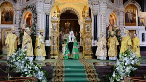 Patriarch Kirill celebrates Great Vespers on Christmas Day in Church of Christ the Saviour
