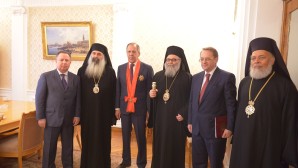 Il ministro Lavrov incontra il Patriarca Giovanni X