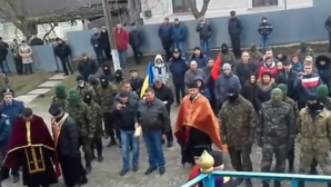 En Ukraine, pour la première fois depuis les années 90, des uniates tentent de prendre par la force une église orthodoxe