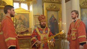 Митрополит Иларион: Чудо Воскресения Христова отверзло нам врата в жизнь вечную