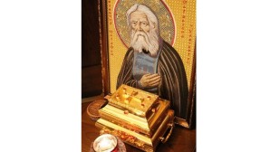 Православные болгары поклонились частице мощей преподобного Серафима Саровского, переданной в дар Болгарской Церкви