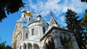 Руководитель Управления Московской Патриархии по зарубежным учреждениям освятил обновленный Петропавловский храм в Карловых Варах