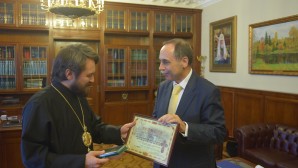 Председатель Отдела внешних церковных связей  встретился с послом Болгарии в России