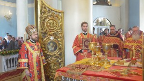 Сотрудники ОВЦС разделили радость праздника Воскресения Христова со своим председателем