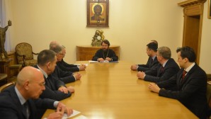 Metropolitan Hilarion meets with students of Higher Diplomatic Courses