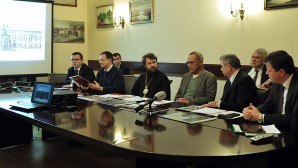 Митрополит Иларион принял участие в обсуждении проекта памятника Ивану ΙΙΙ в Калуге