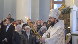 Митрополит Иларион: В момент Крещения Господа Иисуса Христа человеку впервые было дано откровение о том, что Бог существует в Трех Ипостасях