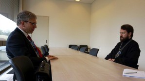 Rencontre de travail du métropolite Hilarion avec le secrétaire général du Conseil œcuménique des églises