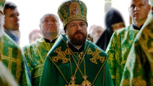 On commemoration day of St. Sergius of Radonezh Metropolitan Hilarion celebrates Divine Liturgy in St. Sergius monastery’s church of the Holy Spirit