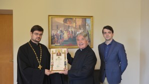 L’ancien recteur de la paroisse anglicane à Moscou distingué d’un certificat patriarcal