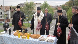 Russian Orthodox bishop celebrates memorial service at the Russian military cemetery in Romania