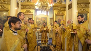 Сотрудники Отдела внешних церковных связей вместе молились за богослужением в праздник Обрезания Господня