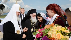 Άρχισε η ειρηνική επίσκεψη του Αγιωτάτου Πατριάρχη Κυρίλλου στην Ορθόδοξη Αυτοκέφαλη Εκκλησίας της Αλβανίας