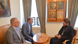 DECR chairman meets with a group of Christian figures from Switzerland