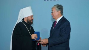 Митрополит Волоколамский Иларион награжден Почетной медалью Съезда лидеров мировых и традиционных религий