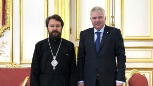 DECR chairman meets with Russian ambassador to France