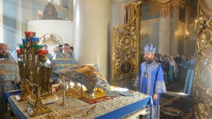 Митрополит Иларион: Пресвятая Богородица – лучший дар, который человечество смогло принести Богу