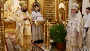 Metropolitan Hilarion celebrates Divine Liturgy in Gorny Convent